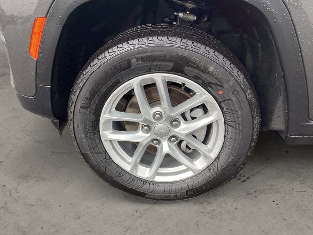 New 2025 Jeep Grand Cherokee Laredo X w/ Luxury Tech Group I image 15