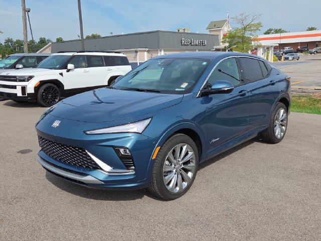 Used 2024 Buick Envista Avenir FWD image 2
