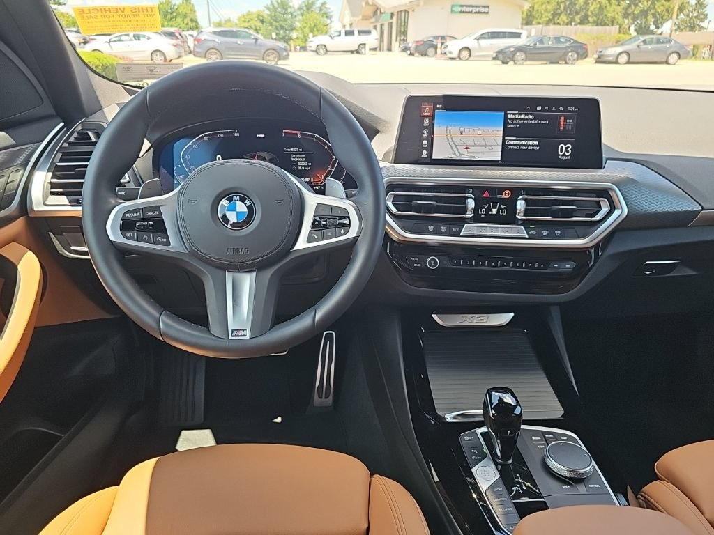 Used 2024 BMW X3 sDrive30i w/ M Sport Package RWD image 2