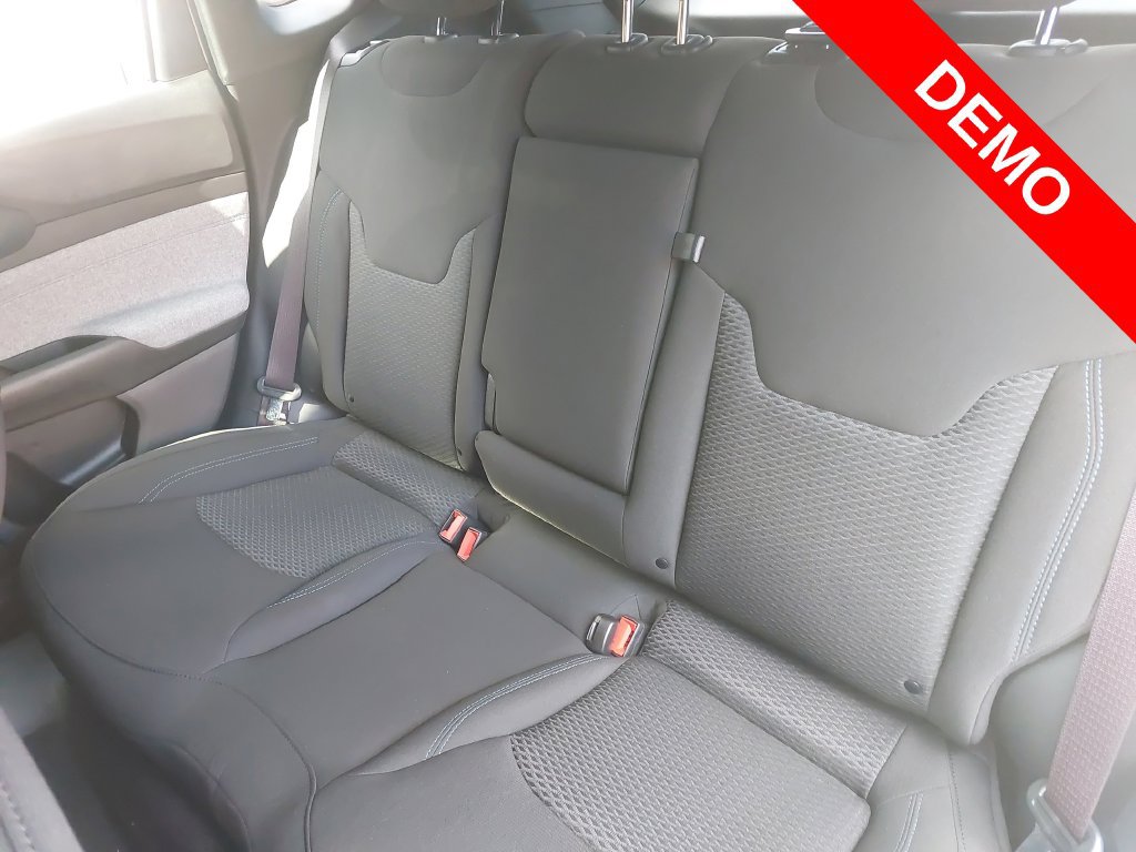 New 2025 Jeep Compass Sport AWD/4WD image 13