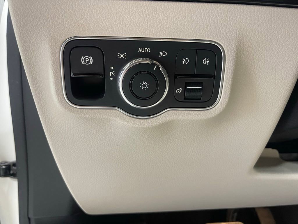 Certified 2023 Mercedes-Benz GLA 250 4MATIC image 19