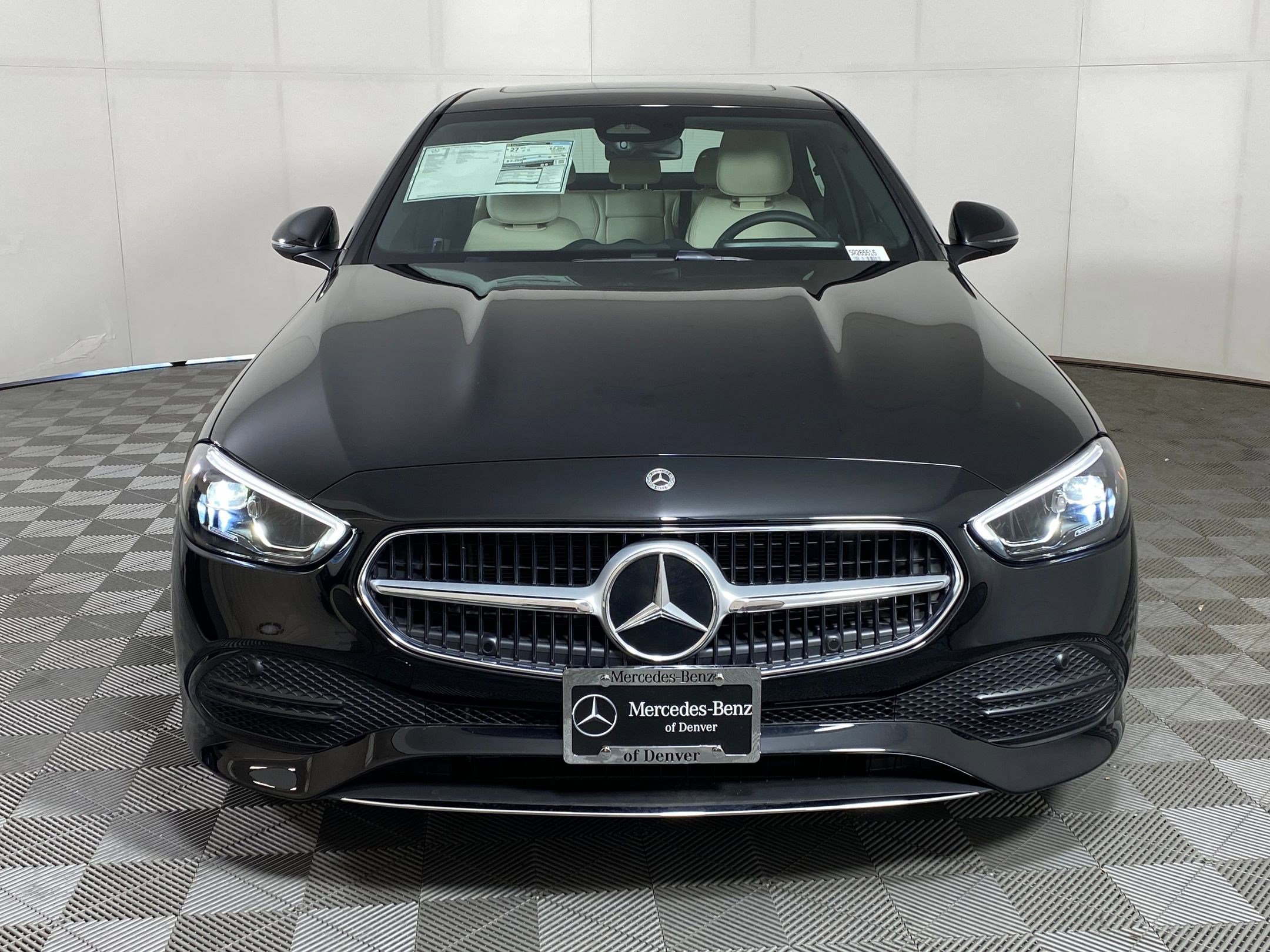 Used 2025 Mercedes-Benz C 300 4MATIC Sedan image 5