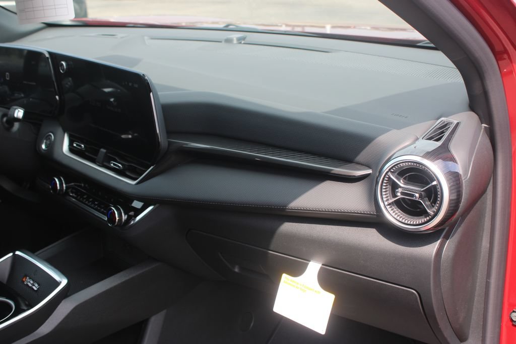 New 2027 Chevrolet Equinox LT w/ Convenience Package II FWD image 31