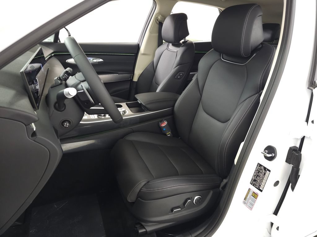 New 2026 Genesis GV70 2.5T Select AWD/4WD image 11