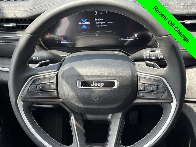 Used 2023 Jeep Grand Cherokee Limited AWD/4WD image 27