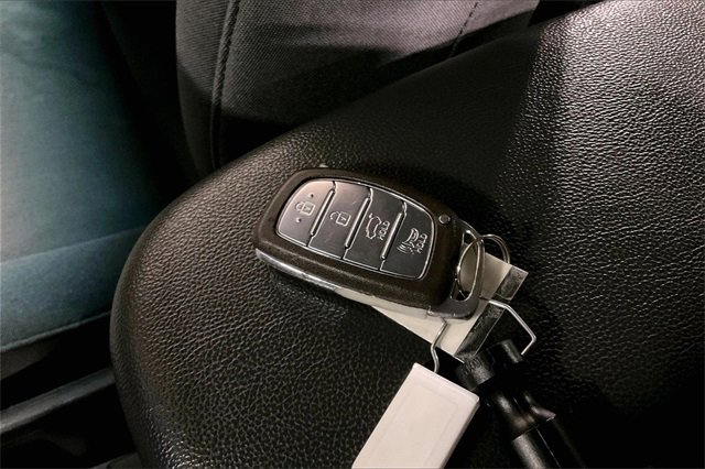 Used 2021 Hyundai Ioniq SEL image 11