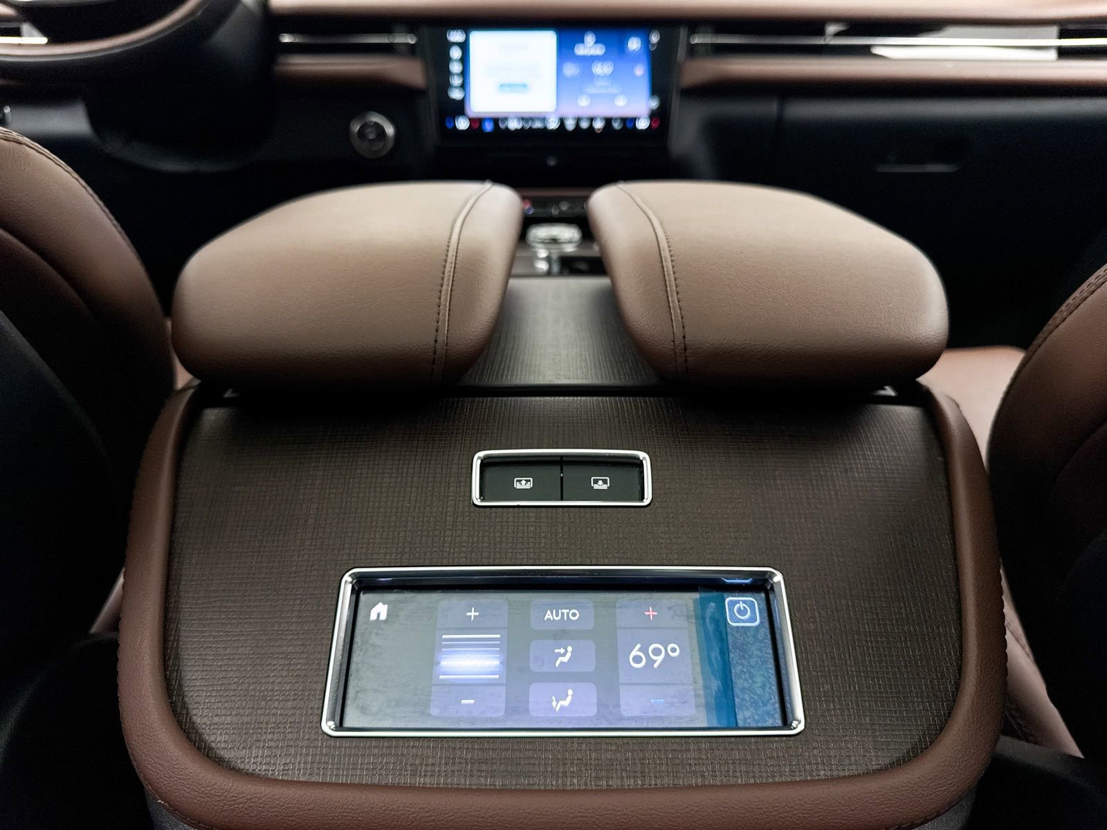 Used 2025 Lincoln Navigator Reserve AWD/4WD image 32