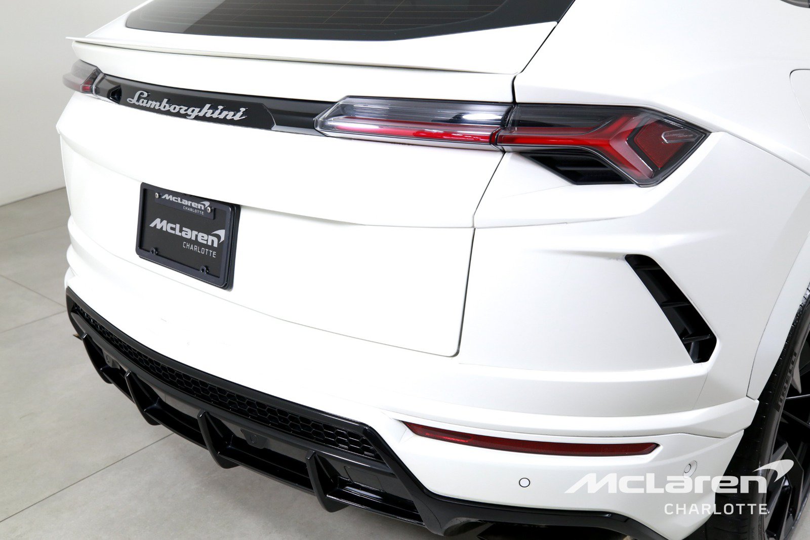 Used 2020 Lamborghini Urus AWD/4WD image 40