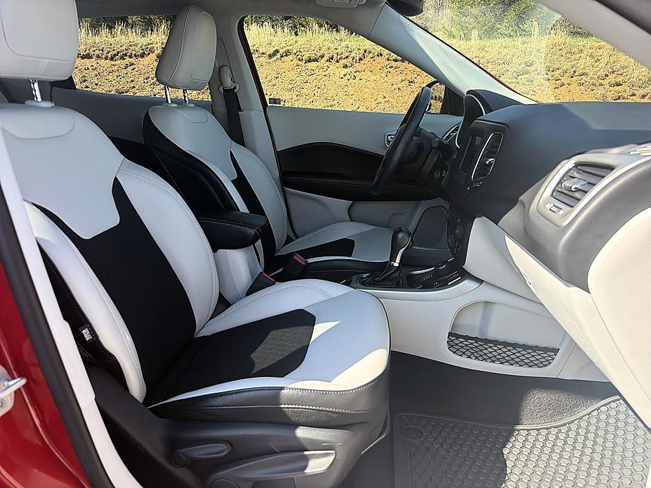 Used 2019 Jeep Compass Latitude w/ Popular Equipment Group image 20