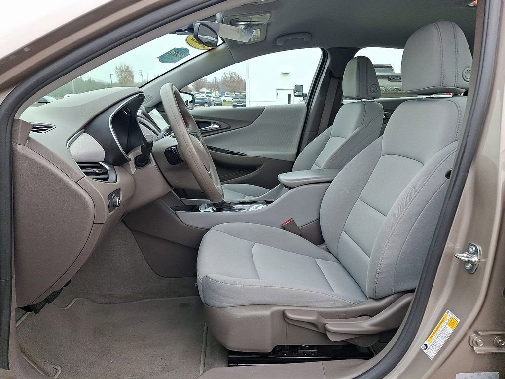 Used 2022 Chevrolet Malibu LS image 16