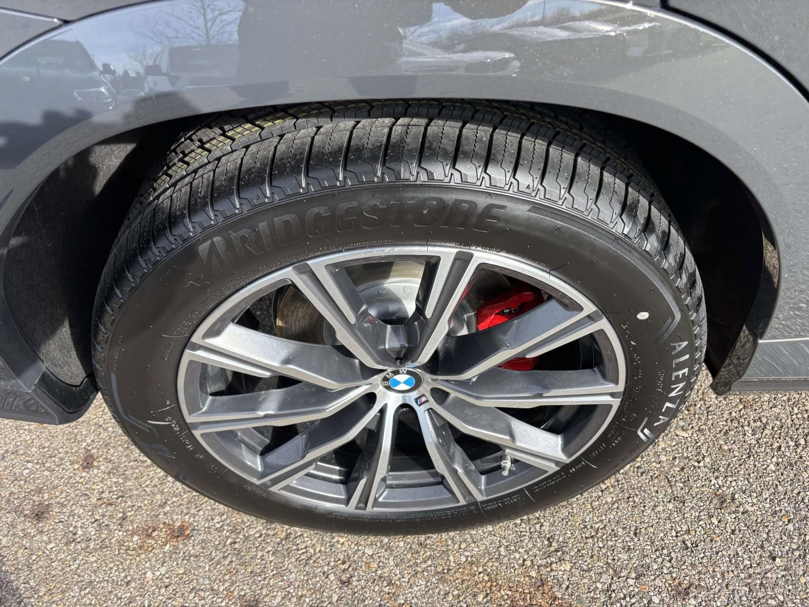 New 2026 BMW X6 xDrive40i w/ Climate Comfort Package image 10
