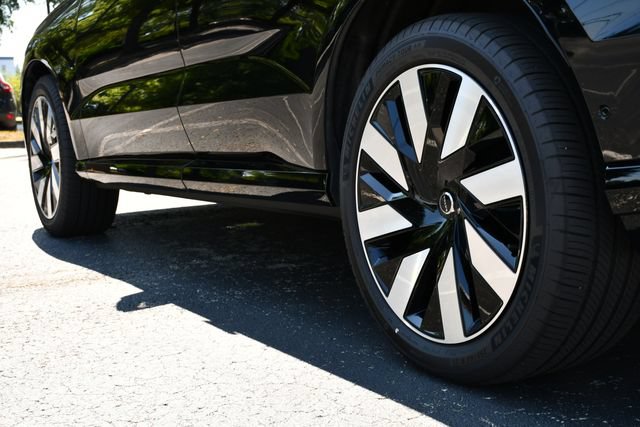Certified 2025 Volvo EX90 Ultra AWD/4WD image 9