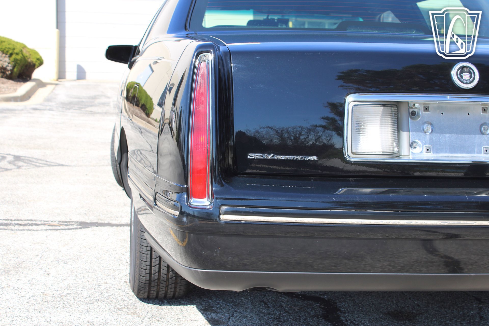 Used 1999 Cadillac De Ville Concours FWD image 35