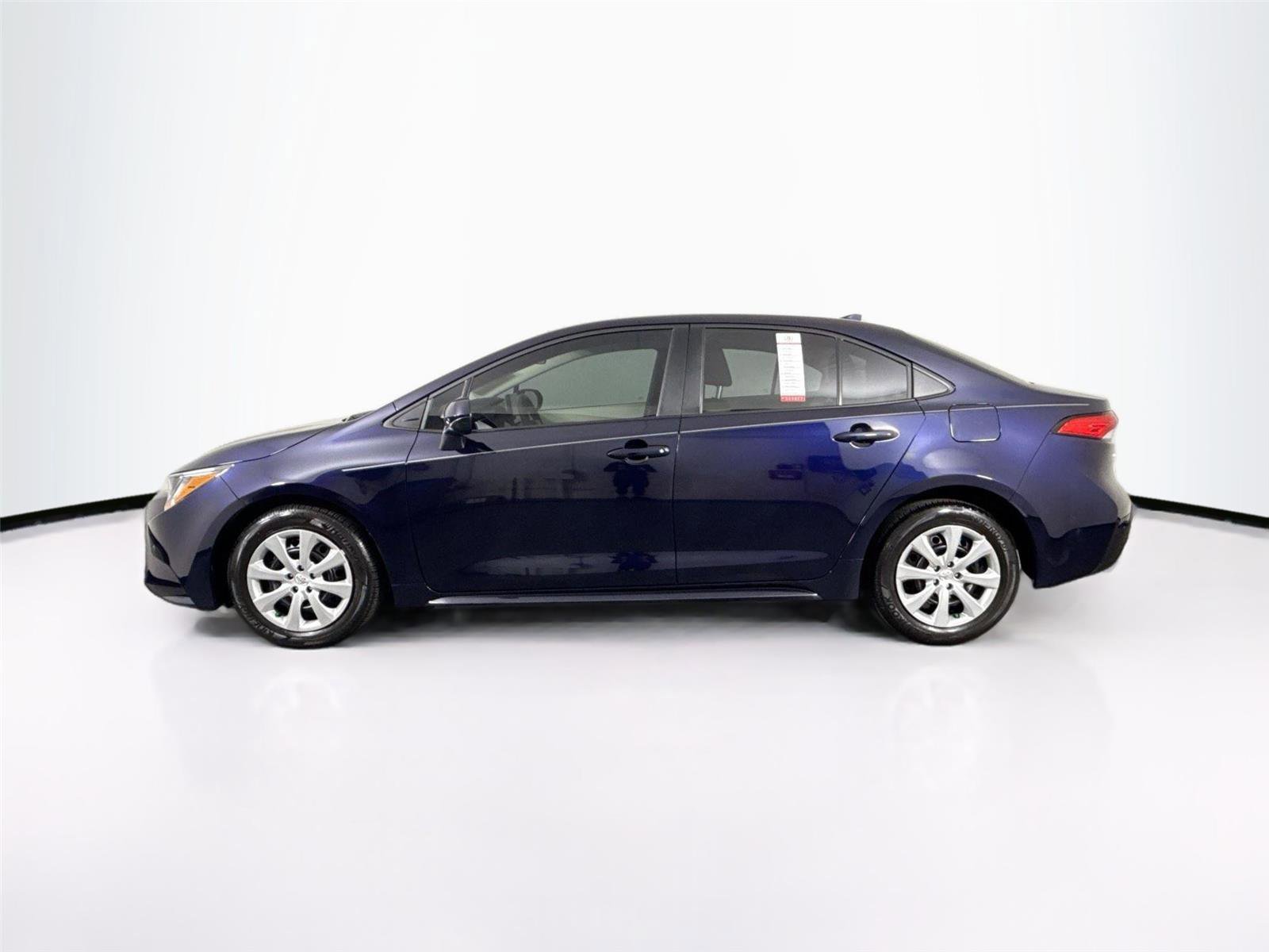Used 2025 Toyota Corolla LE image 9