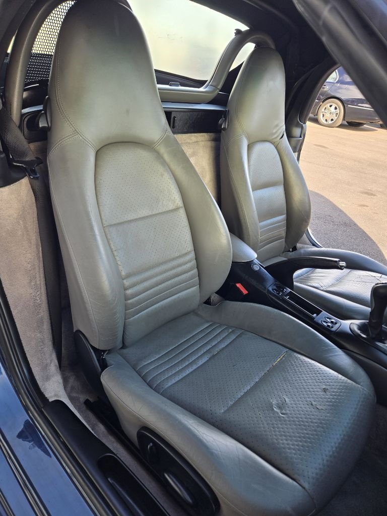 Used 2000 Porsche Boxster image 16