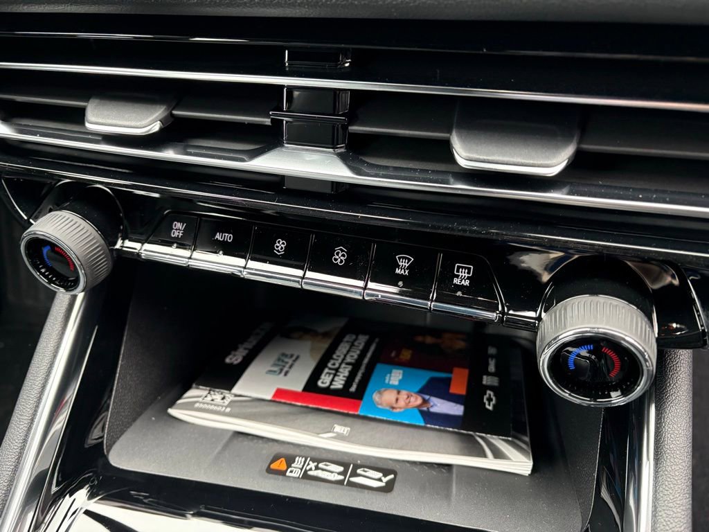 New 2026 Chevrolet Traverse LT w/ LPO, Floor Liner Package image 14