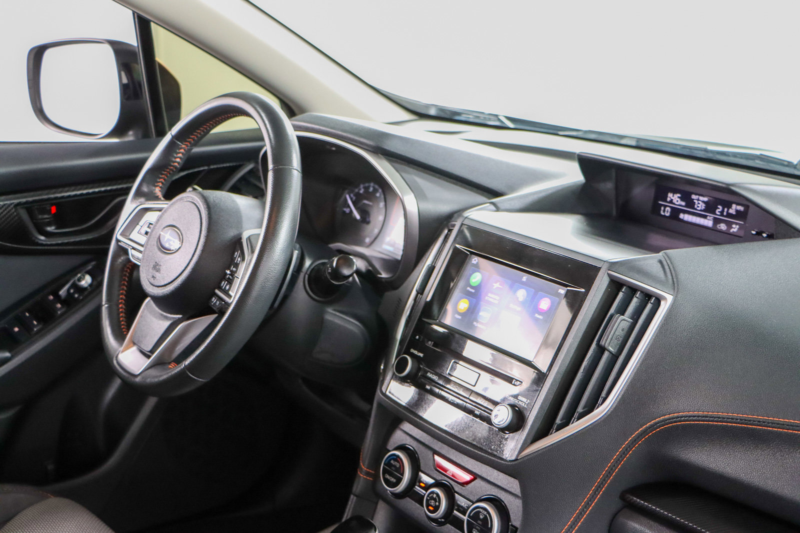 Used 2021 Subaru Crosstrek 2.0i Premium w/ Moonroof Package image 26