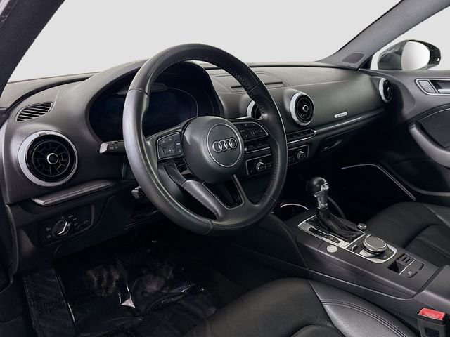 Used 2018 Audi A3 e-tron Premium Plus w/ Technology Package image 11