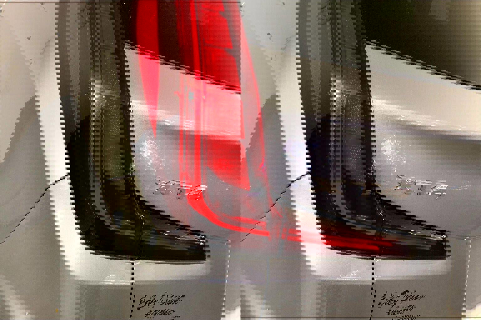 Used 2024 Cadillac XT4 Premium Luxury image 27