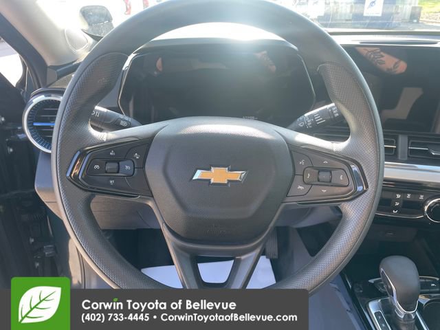 Used 2025 Chevrolet Trax LT image 22