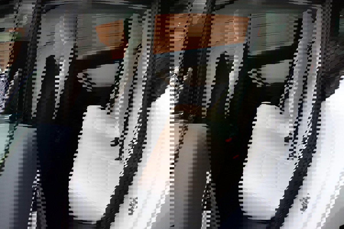 Used 2020 Tesla Model 3 Performance image 39