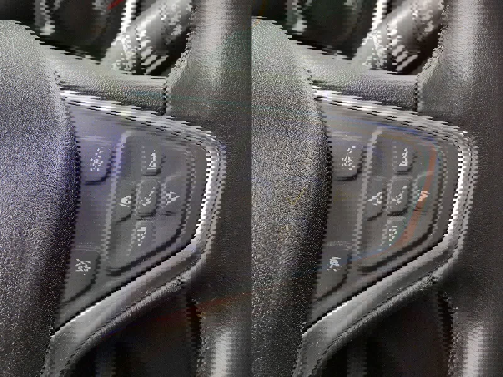 Used 2021 Chevrolet Equinox Premier w/ LPO, Floor Liner Package image 25