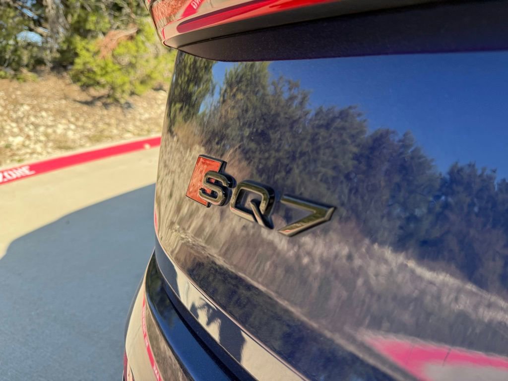 Used 2022 Audi SQ7 Prestige image 8