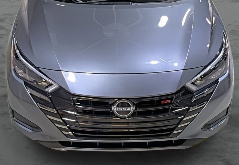 Used 2025 Nissan Versa SR w/ Trunk Package image 16