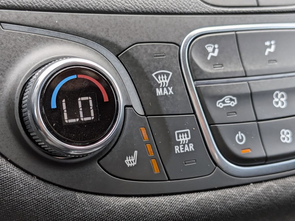 Used 2023 Chevrolet Malibu LT FWD image 20