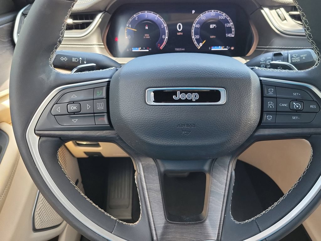 Used 2023 Jeep Grand Cherokee L Limited w/ Luxury Tech Group II RWD image 11