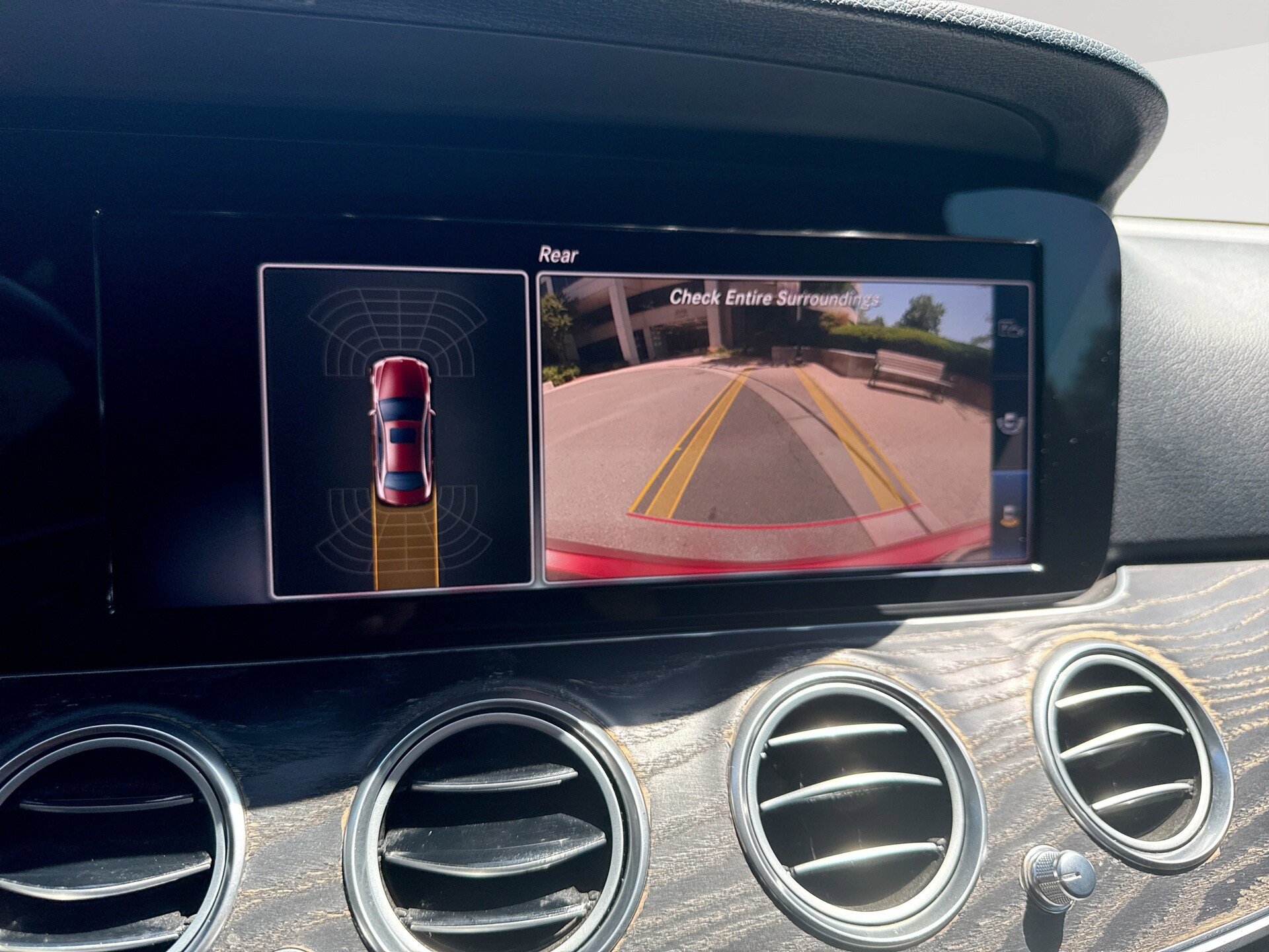 Used 2018 Mercedes-Benz E 300 w/ Premium 1 Package image 25