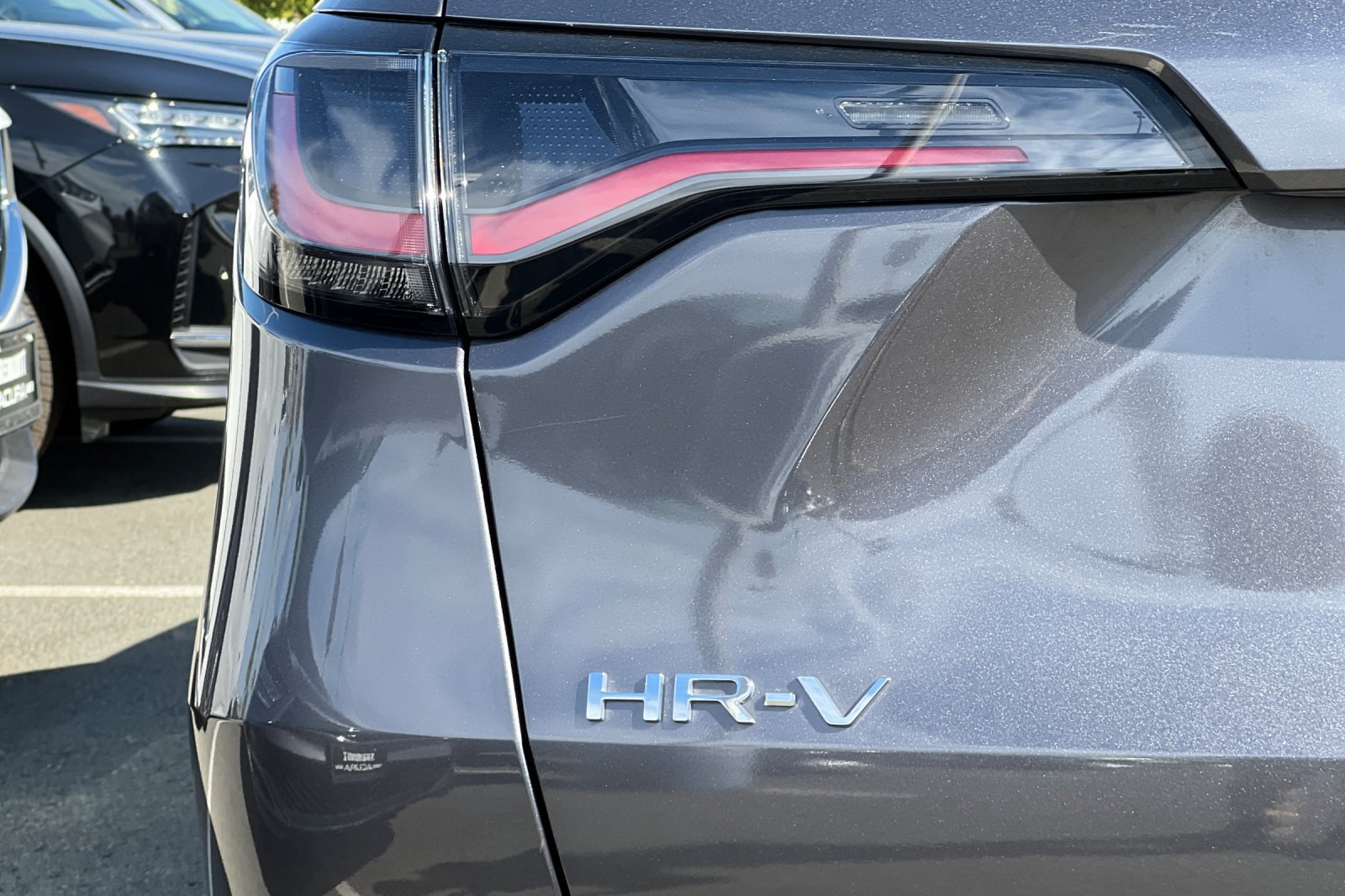 Used 2025 Honda HR-V LX image 27