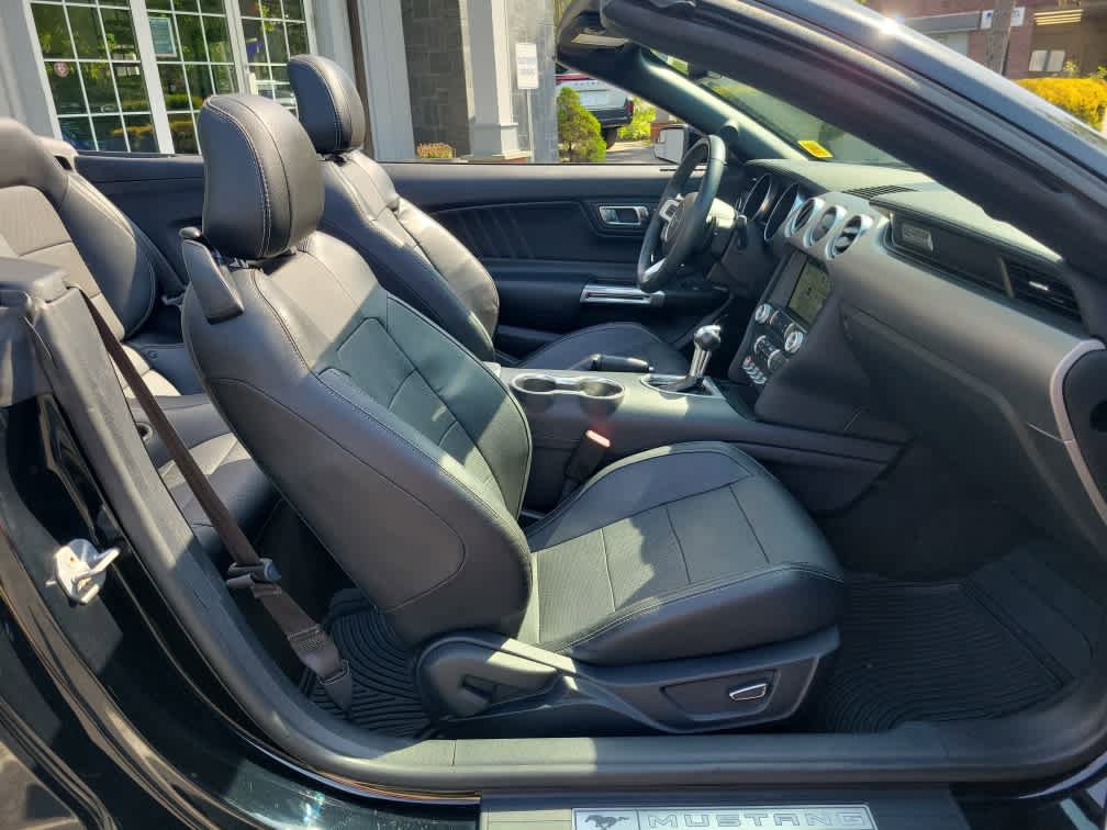 Used 2018 Ford Mustang Premium RWD image 30