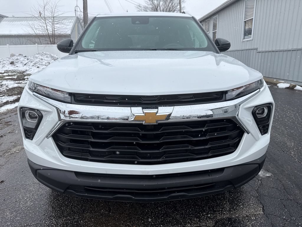 New 2026 Chevrolet TrailBlazer LS w/ LS Convenience Package AWD/4WD image 2