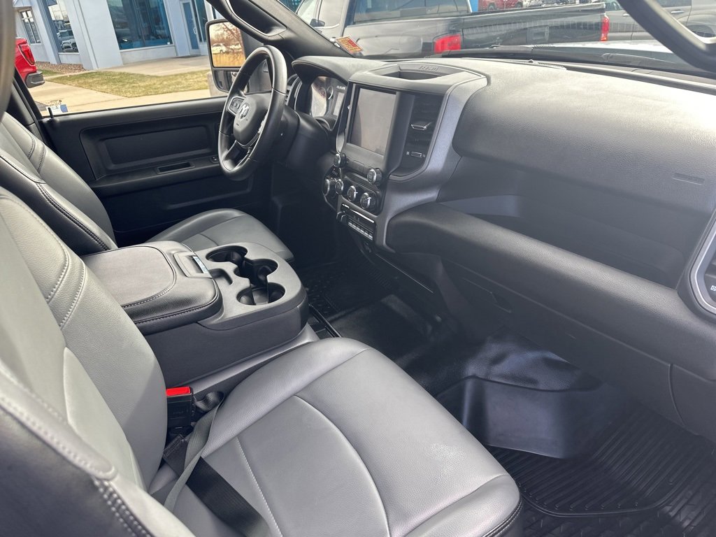 Used 2024 RAM 2500 Tradesman w/ Chrome Appearance Group image 26