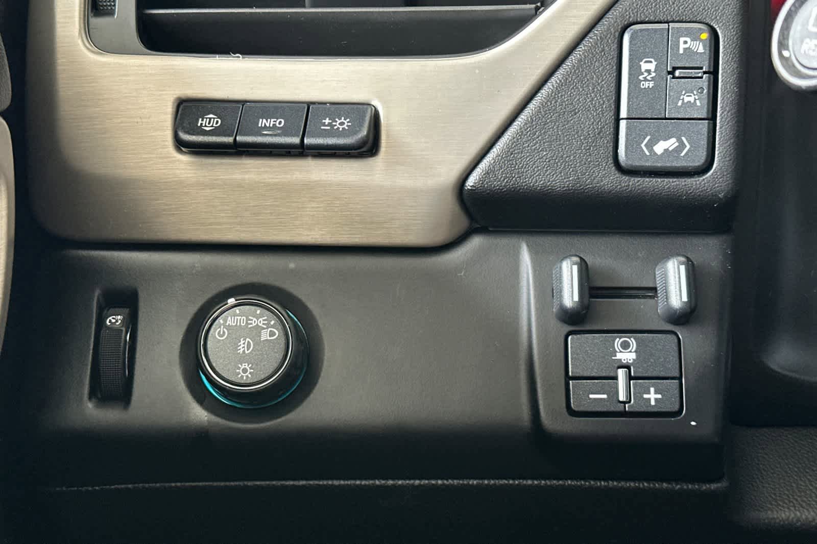 Used 2020 GMC Yukon XL Denali RWD image 32