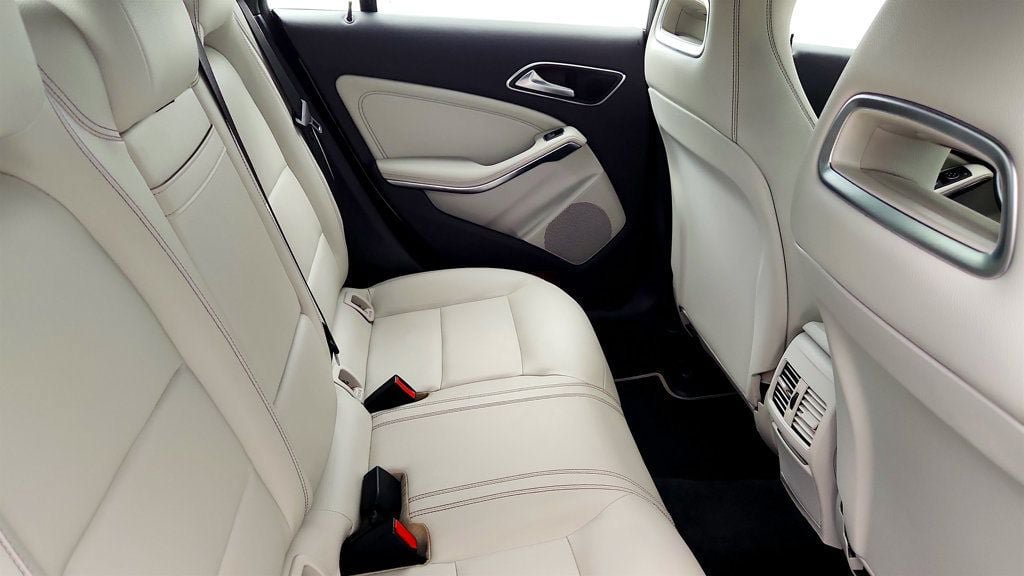 Used 2016 Mercedes-Benz CLA 250 image 21