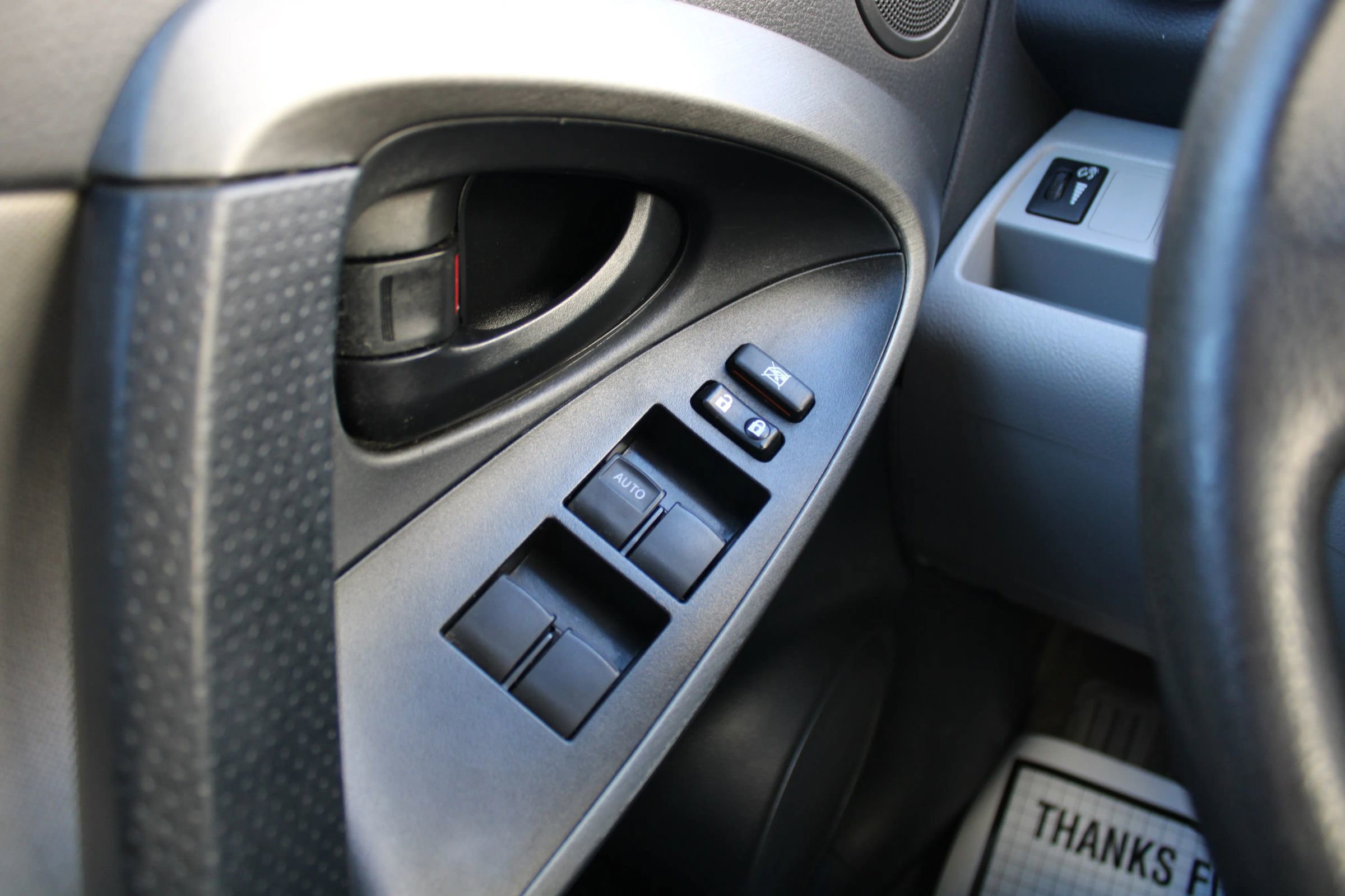 Used 2009 Toyota RAV4 2WD image 27