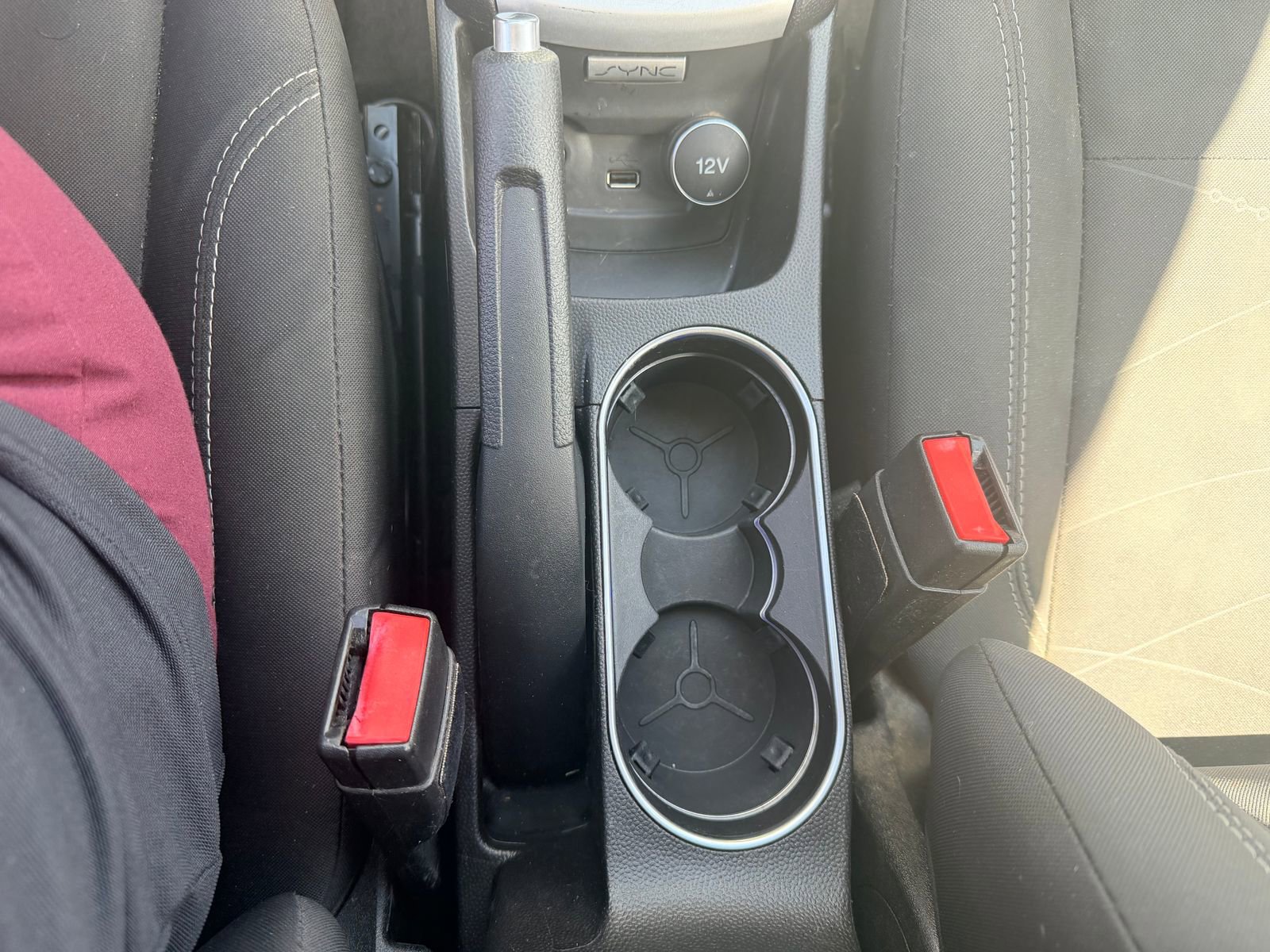 Used 2016 Ford Fiesta SE w/ SE Black Package FWD image 15