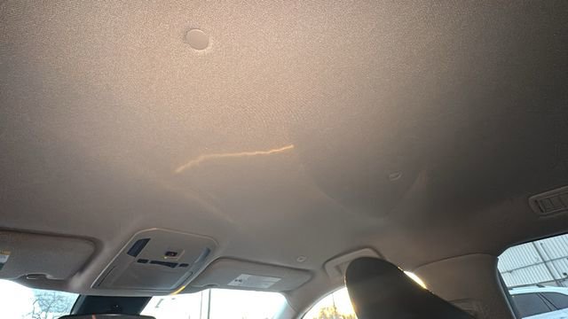 Used 2024 Toyota Highlander LE image 14