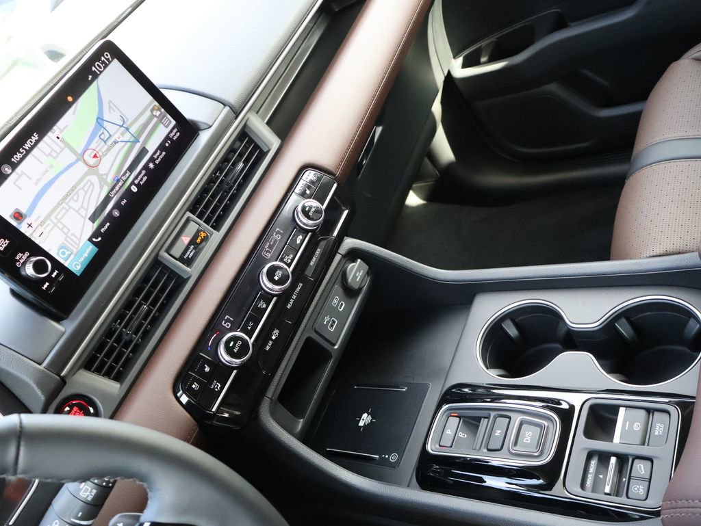 Certified 2025 Honda Pilot Elite image 20