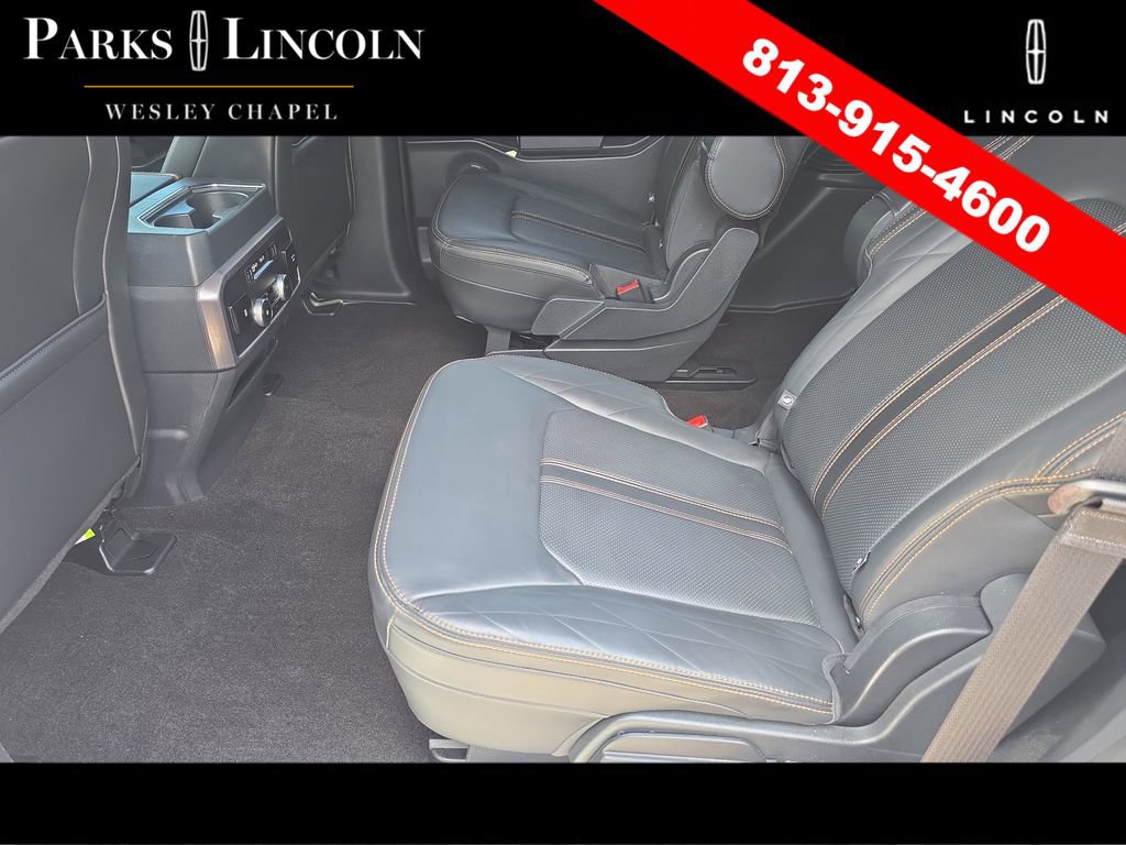 Used 2023 Ford Expedition Platinum image 14