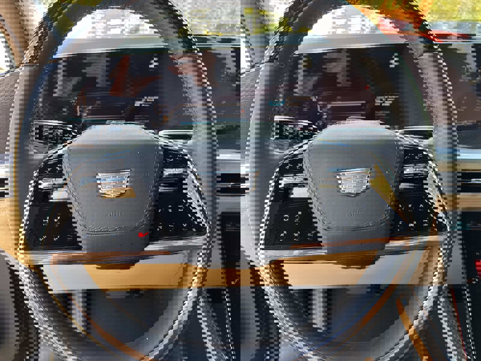 New 2025 Cadillac Escalade IQ Luxury 2 image 28