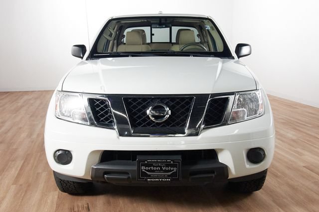 Used 2018 Nissan Frontier SV AWD/4WD image 2