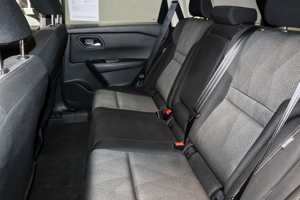 Certified 2024 Nissan Rogue SV image 24