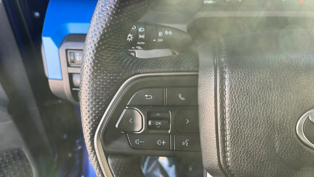 Used 2025 Toyota Tacoma TRD Sport w/ TRD Sport Upgrade Package AWD/4WD image 9