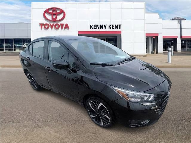 Used 2024 Nissan Versa SR FWD image 1