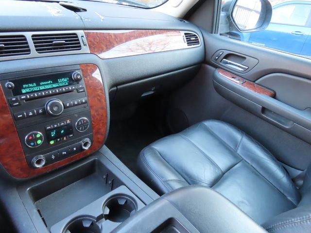 Used 2008 Chevrolet Avalanche LT w/ LT Preferred Equipment Group image 24