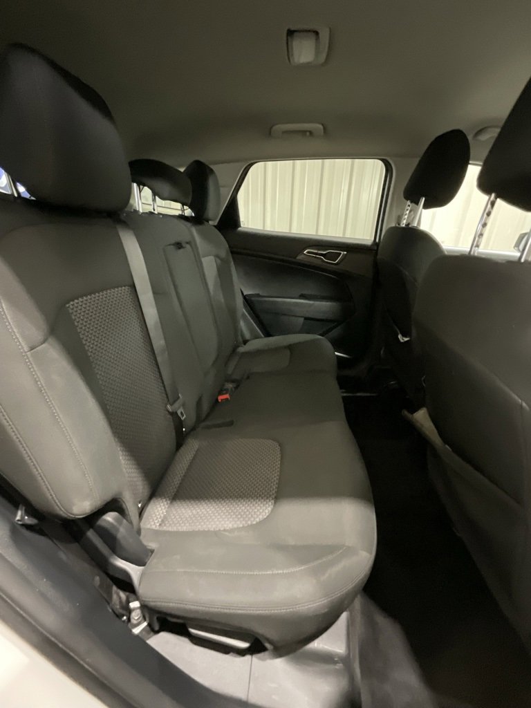 Used 2025 Kia Sportage LX image 11