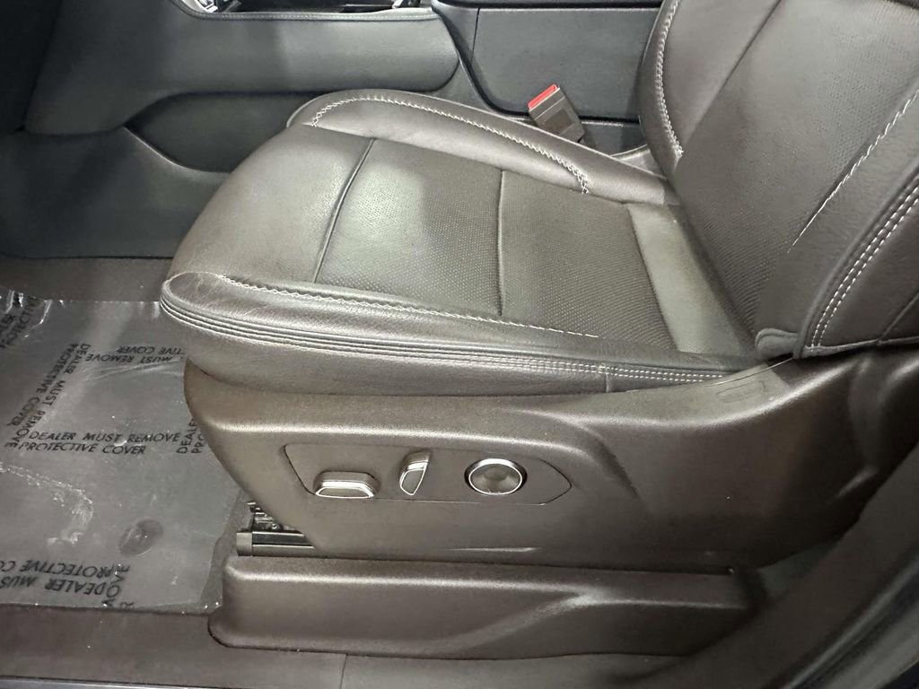 Certified 2023 GMC Yukon Denali image 22